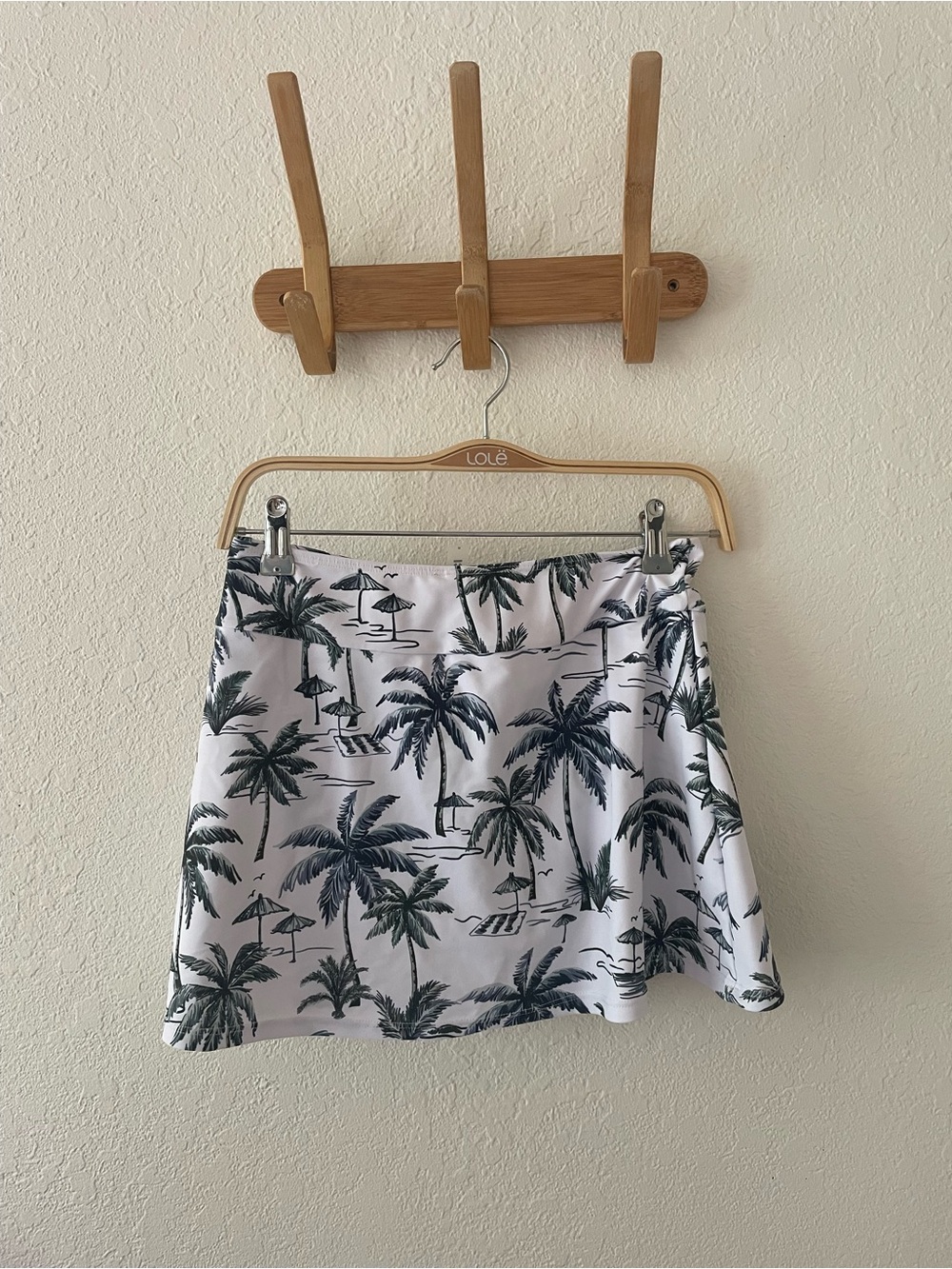 Daci Women’s White & Green Palm Tree Print Swimsuit Skort Bottom NWOT